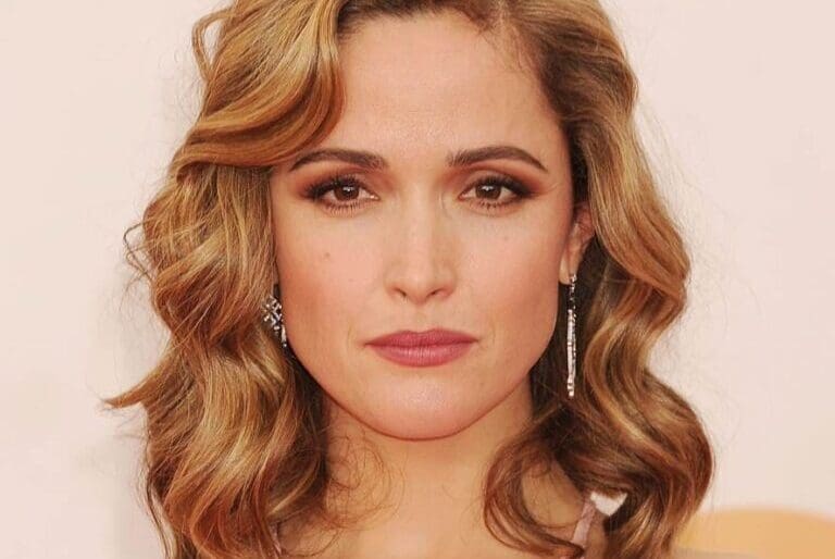 Rose Byrne to present Paul Feig with the Visionary Storyteller Award